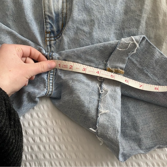 Urban Outfitters BDG longline light wash ombré denim jean shorts size 27 - Picture 7 of 9